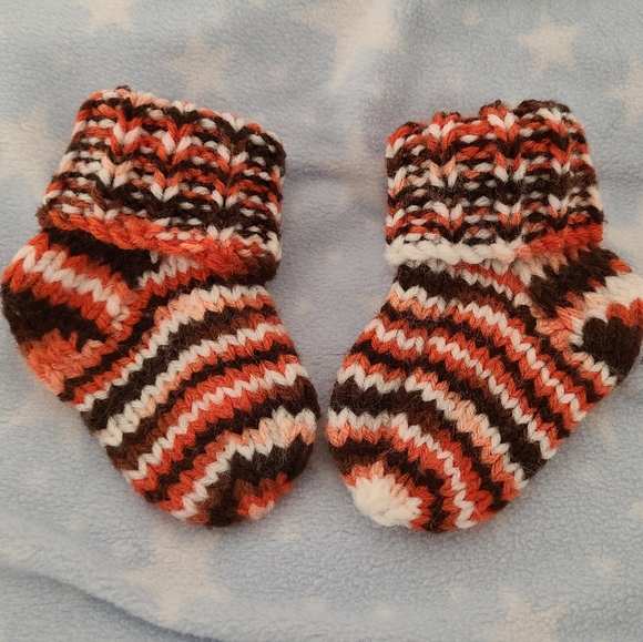 Other - 🌟Hand Knit Baby Socks Size 0-6 Months